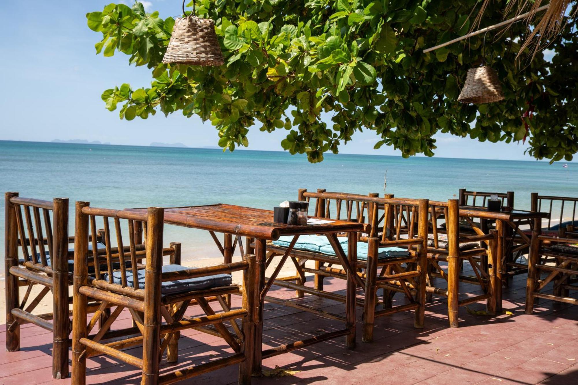 Isara Lanta Beach Resort Ko Lanta Eksteriør bilde